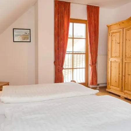 Ferienhaus Freesenbruch Doppelhaushälfte 10a - Meeresbriese Ostseeheilbad Zingst