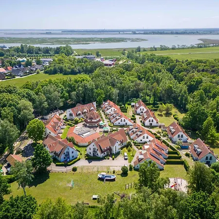 Ferienhaus Freesenbruch Doppelhaushälfte 10a - Meeresbriese Ostseeheilbad Zingst