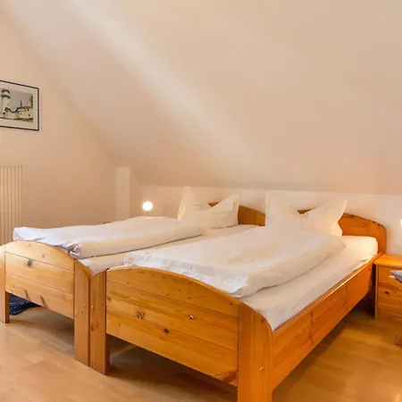 Ferienhaus Freesenbruch Doppelhaushälfte 10a - Meeresbriese Ostseeheilbad Zingst